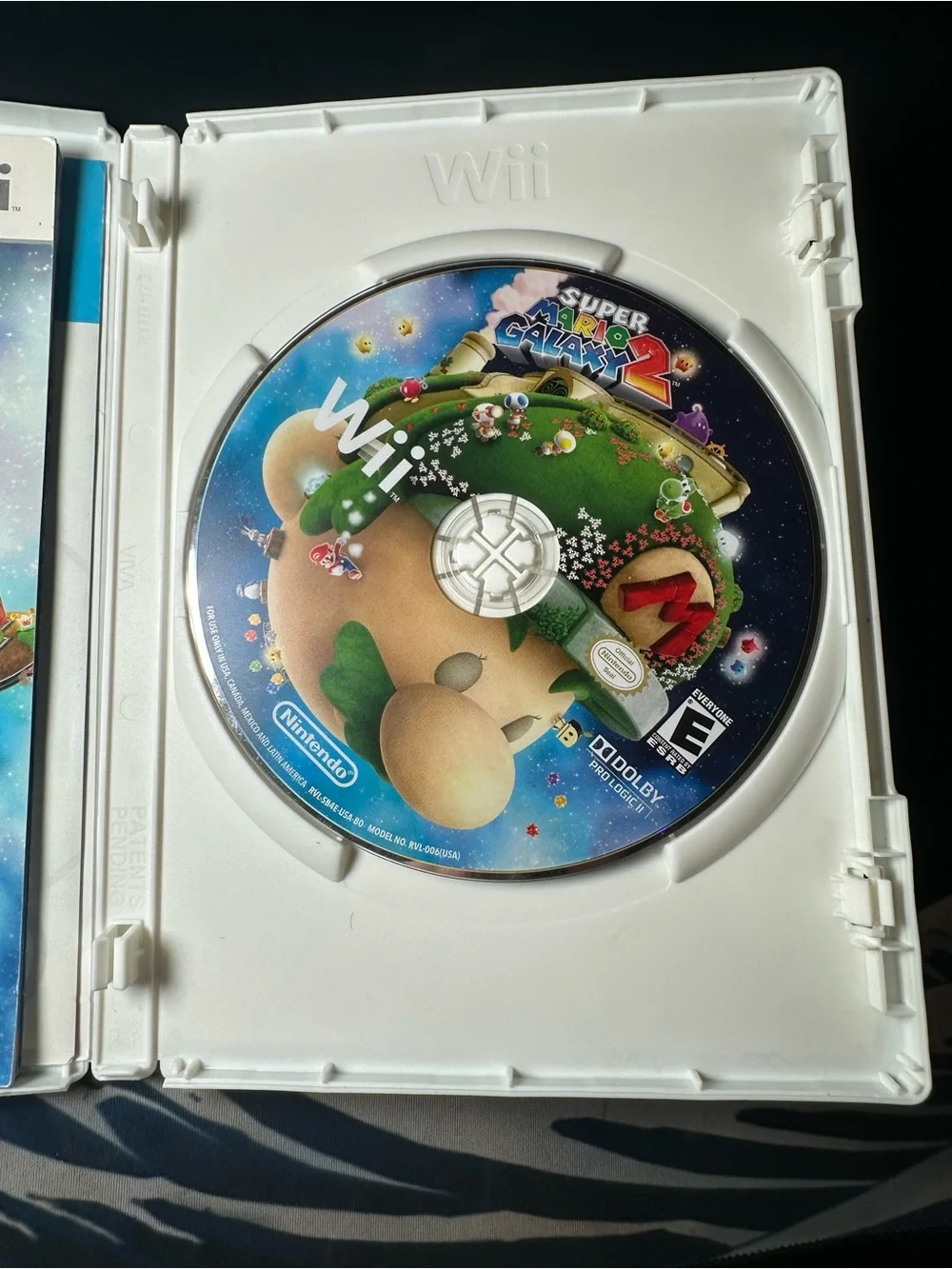 Nintendo Super Mario Galaxy 2 – Blue, Green & Yellow Cover Art